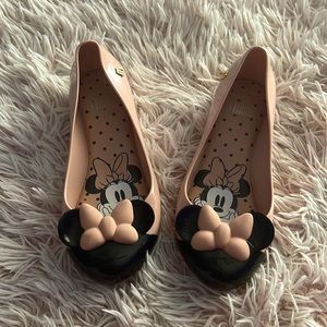 Cute Minnie Mouse shoes